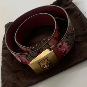 Gucci unisex Pink Bloom Print Belt With Gold Tiger